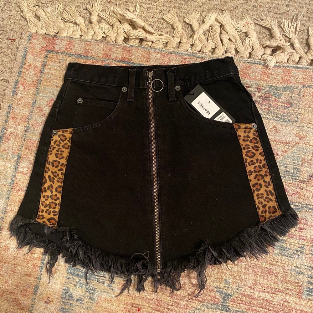 carmar beatrice skirt size 24 in waist